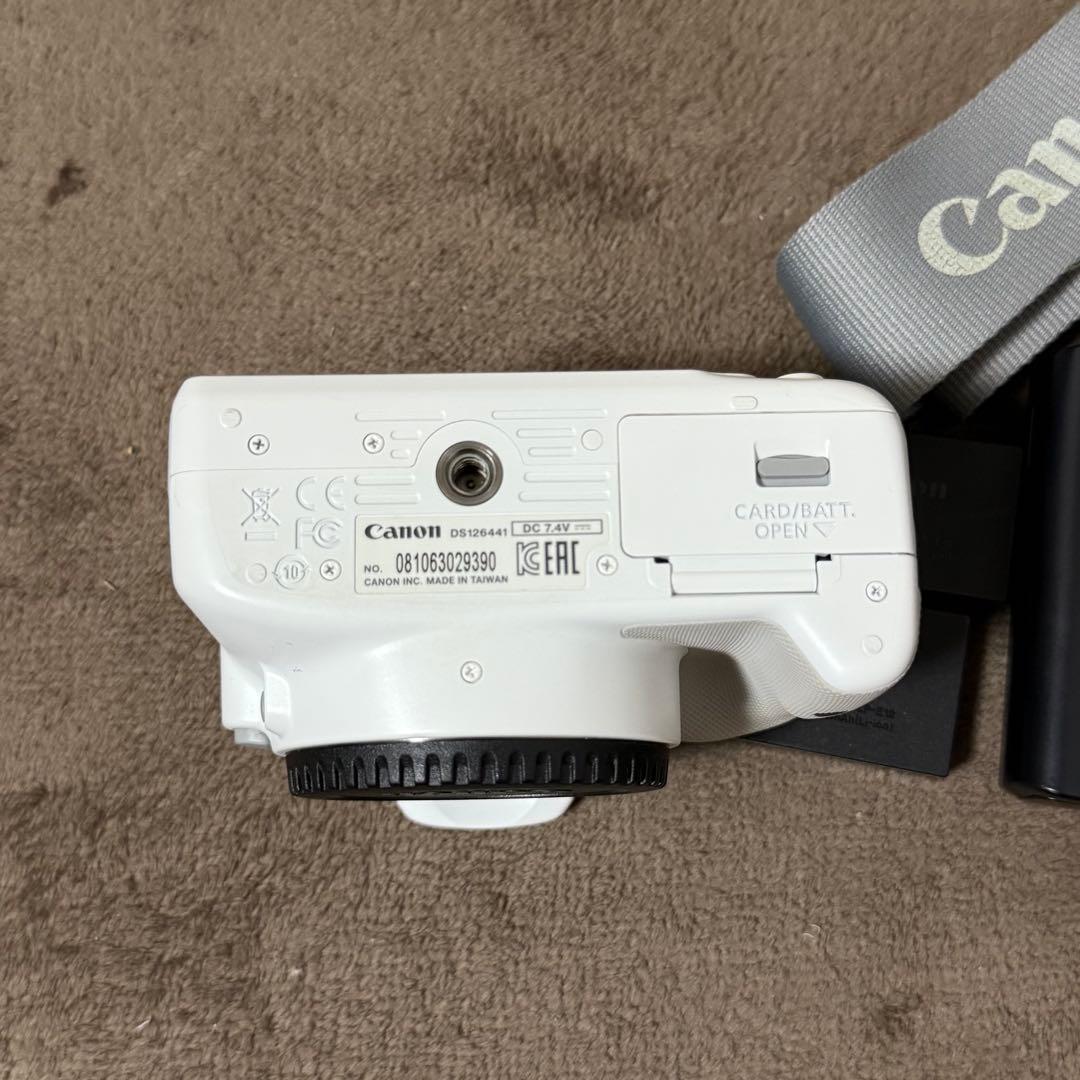 【希少ホワイト】Canon EOS Kiss X7 ホワイト レンズ2本付き