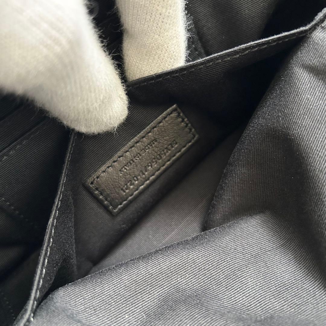 □極美品□サンローラン ボディバッグ ラムスキン ブラック レザー