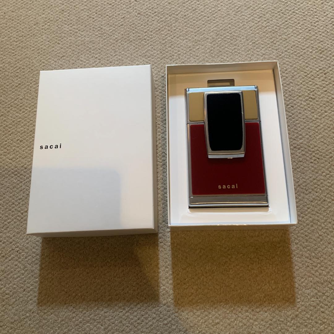 sacai Polaroid サカイ ポラロイド Originals SX70 サカイ×ポラロイド（TM） オリジナル SX-70限定モデル」が発売