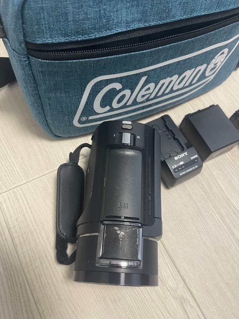 SONY FDR-AX45本体 ビデオカメラ　三脚　Colemanバッグ