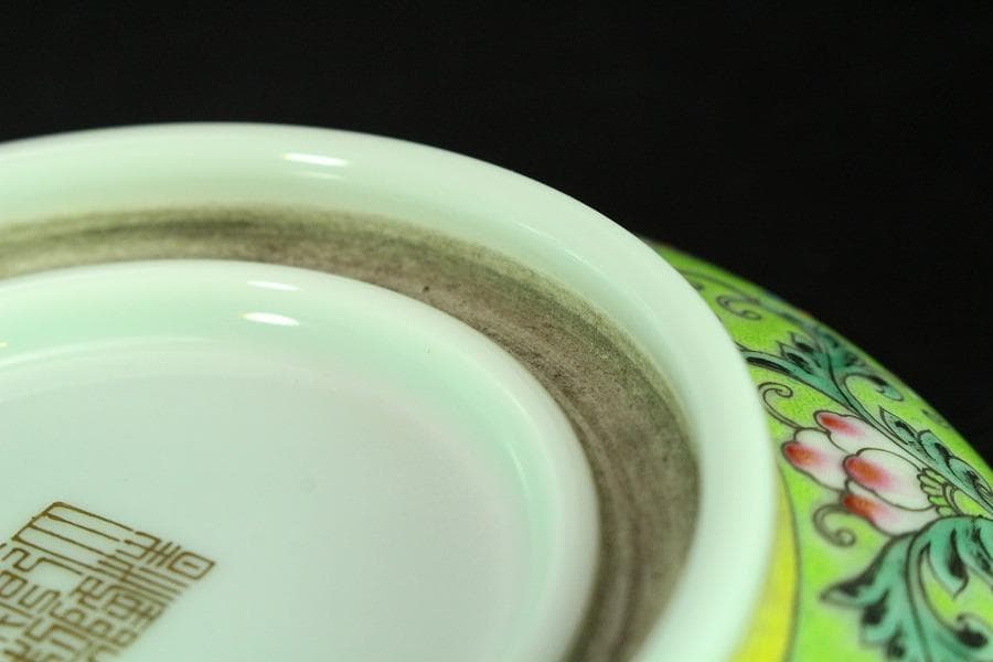 中国美術 粉彩 細密 花鳥紋 蓋物 乾隆年製 金彩 書(K-A384) - メルカリ