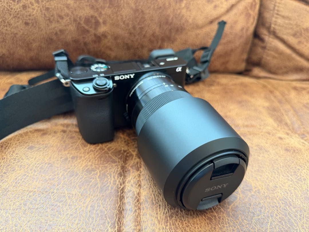 一時値下Sony α6000本体とズームレンズ