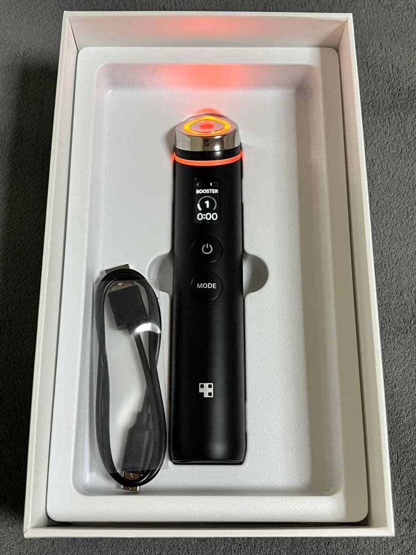 メディキューブAGE-R BOOSTER PRO 美顔器