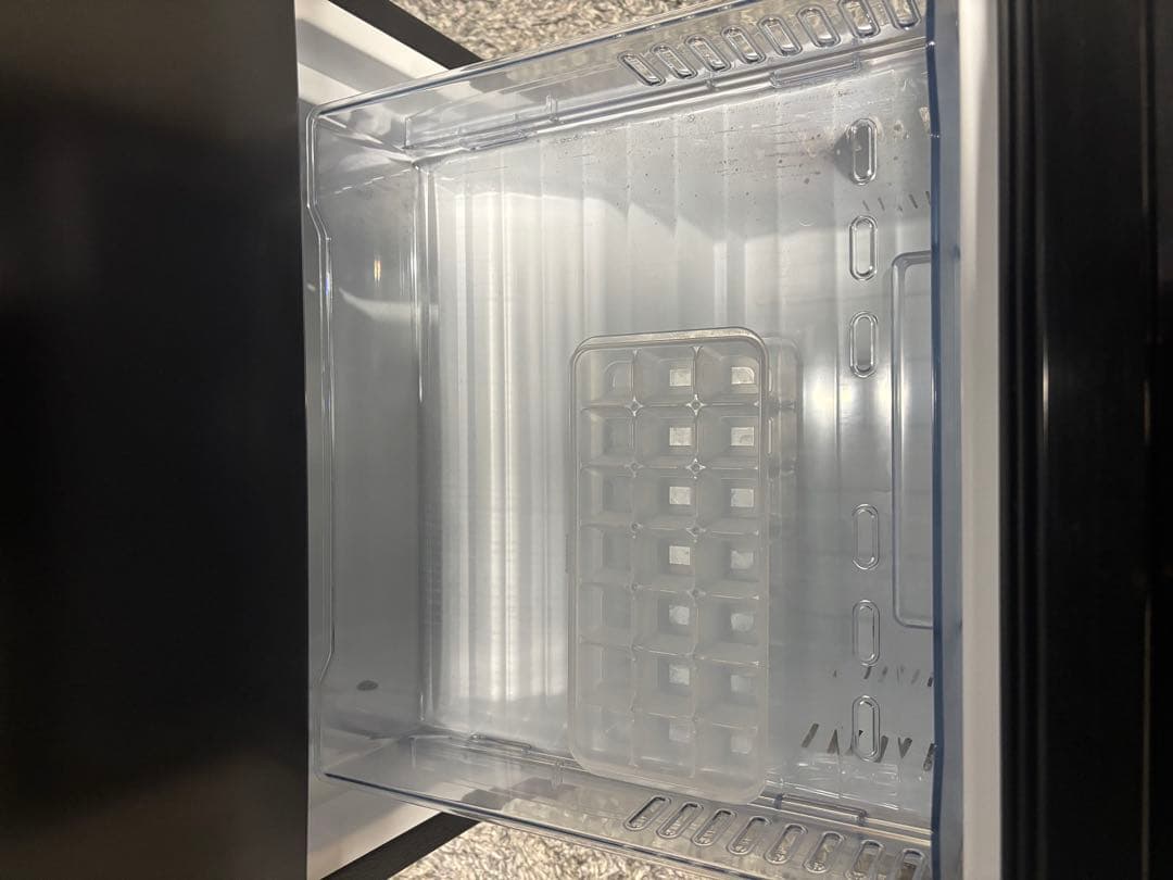 【高年式】ヤマダ ノンフロン冷凍冷蔵庫 YRZ-F15MK 2025年製