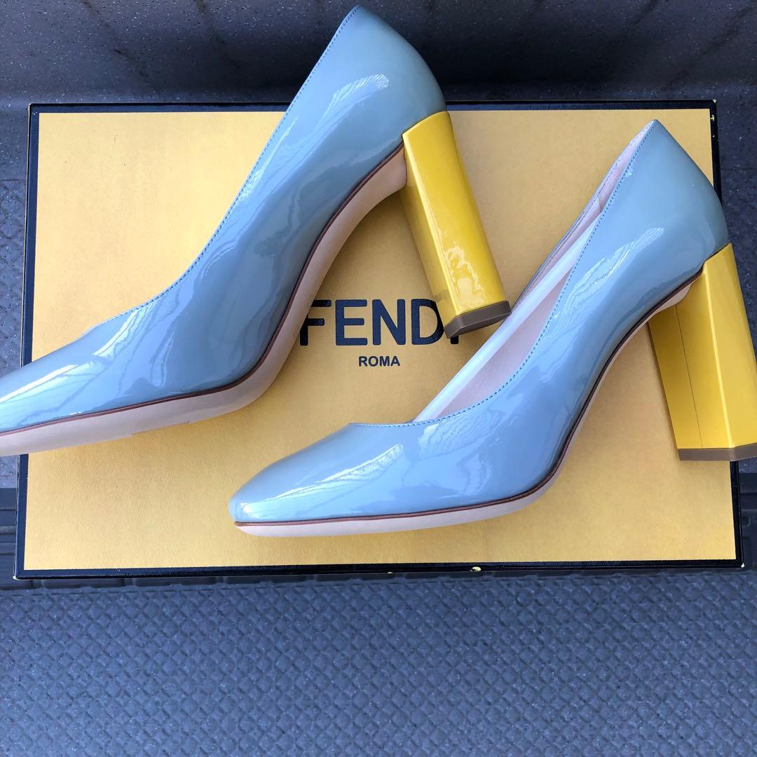 新品】FENDI エナメル 水色／イエローハイヒールパンプス サイズ36