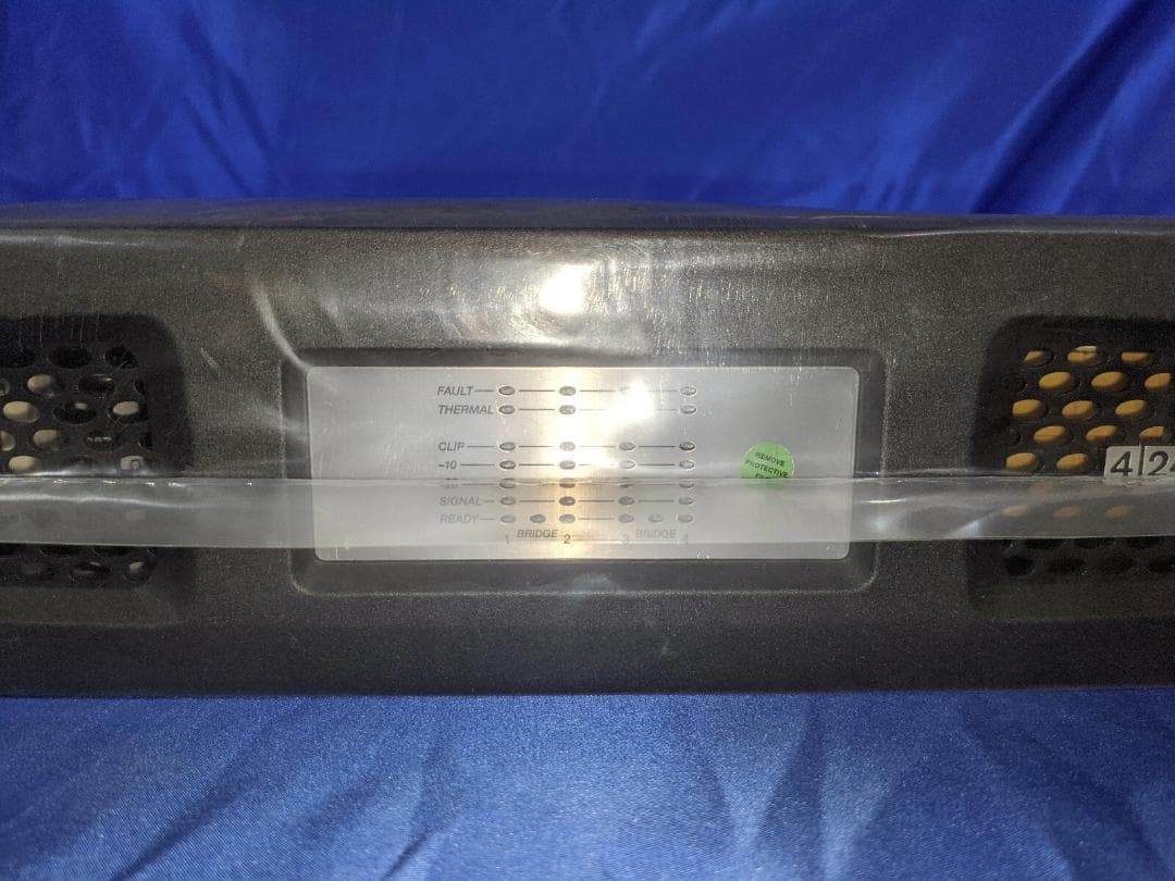 日本クラウン　DCi 4　2400N　4chパワーアンプ　ヒビノ保証書付き