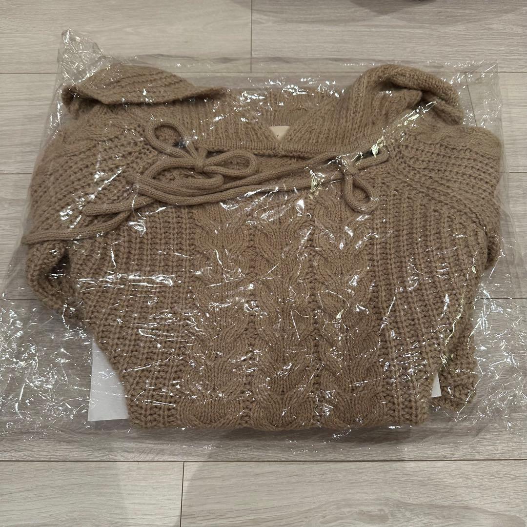 andmary Aura cable knit tops