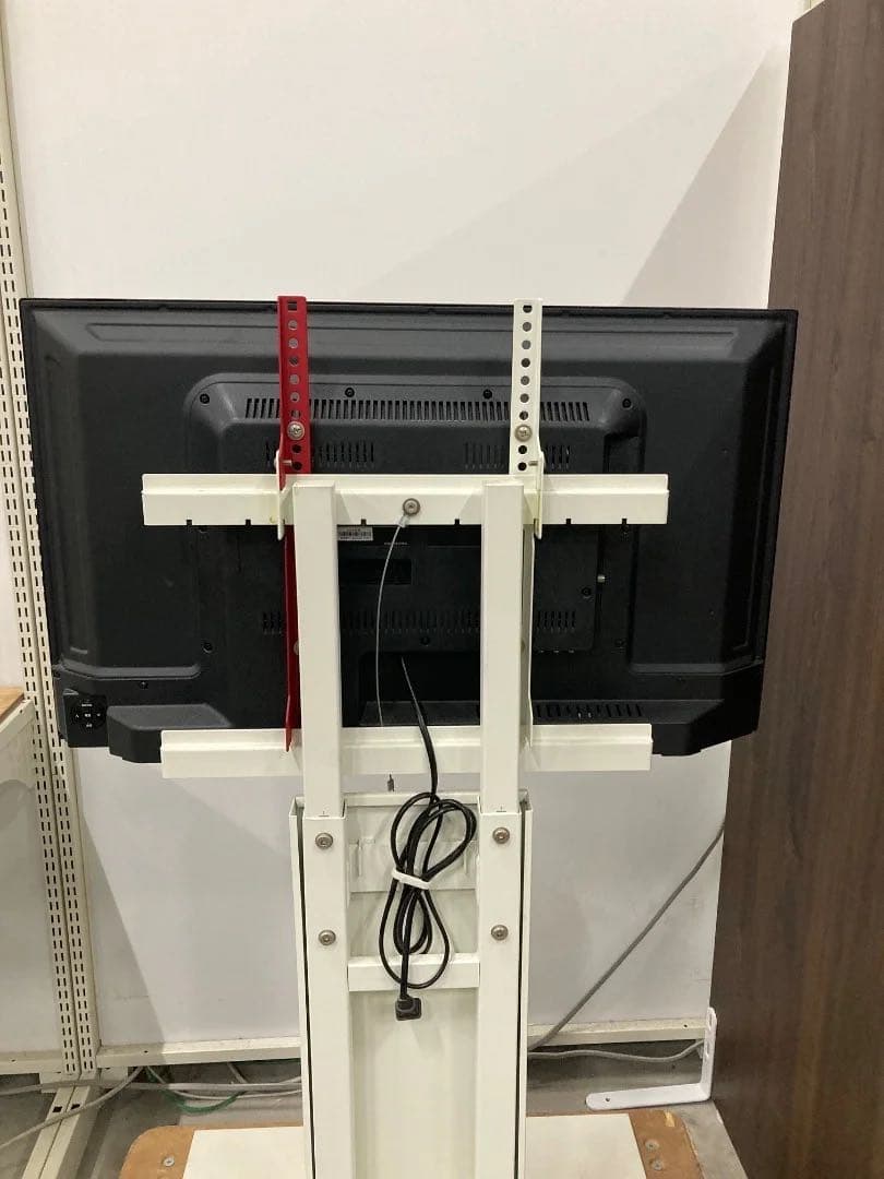 ドウシシャ 32インチ液晶テレビDOL32S100 社外スタンド付2018年製