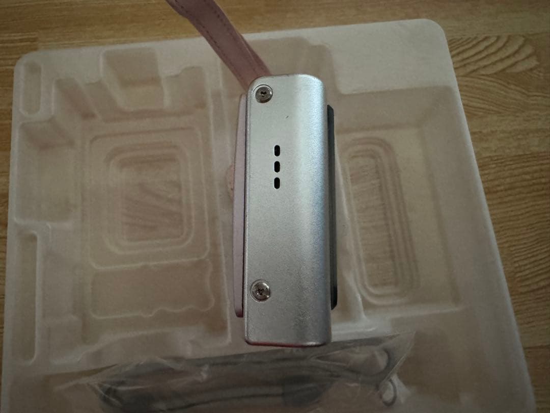 【中古品】FUJIFILM Fine Pix Z3 起動確認 付属品有 電池消耗