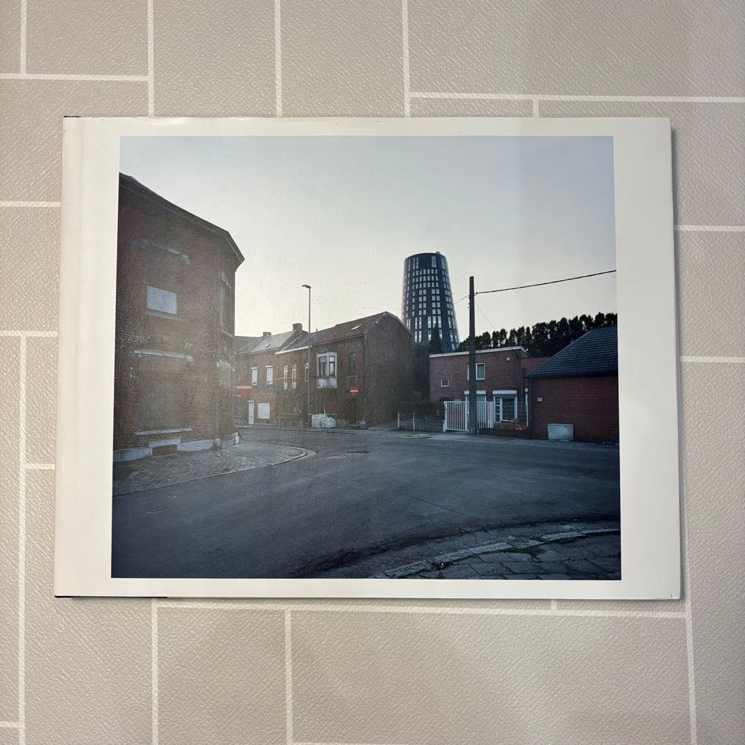 アンドレアス・チェルシッヒ写真集 Peripher 建築写真 平田晃久建築設計事務所による、群馬・前橋市の「まえばしガレリア