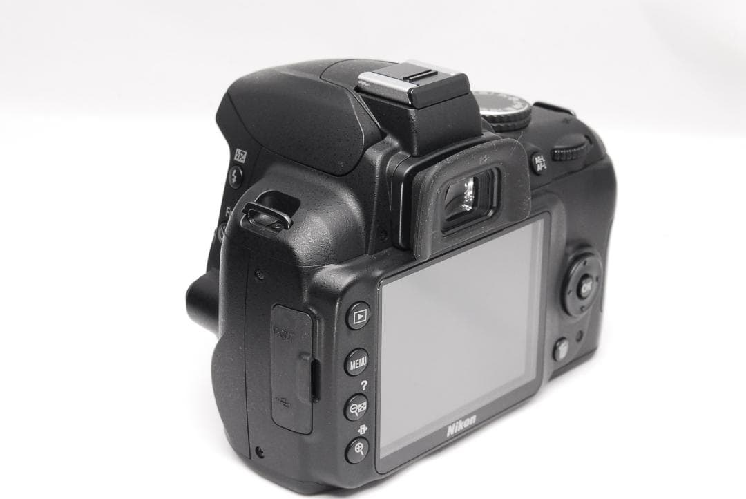 Nikon D3000 ✨️ S数新品級 ダブルレンズ 外箱付 スマホ転送✨️