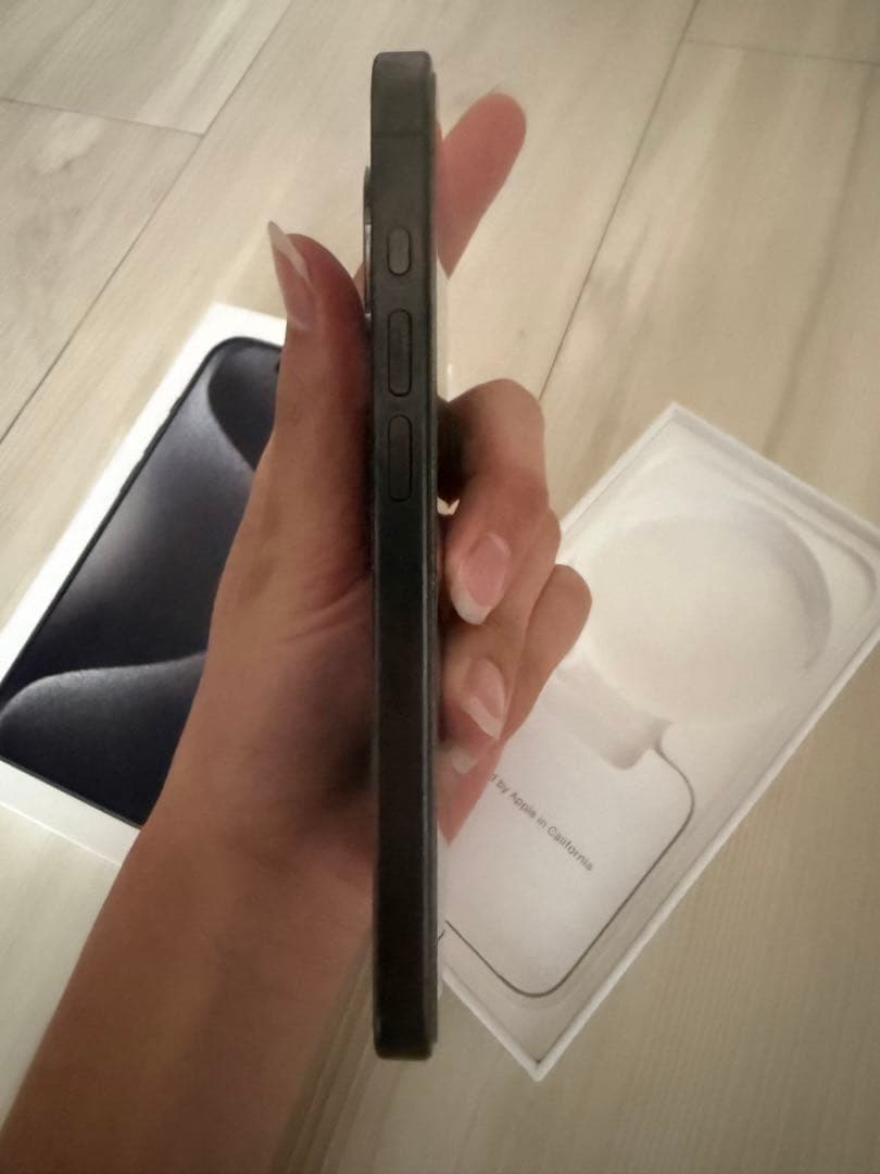 Apple iPhone 15 Pro スペースブラック 本体