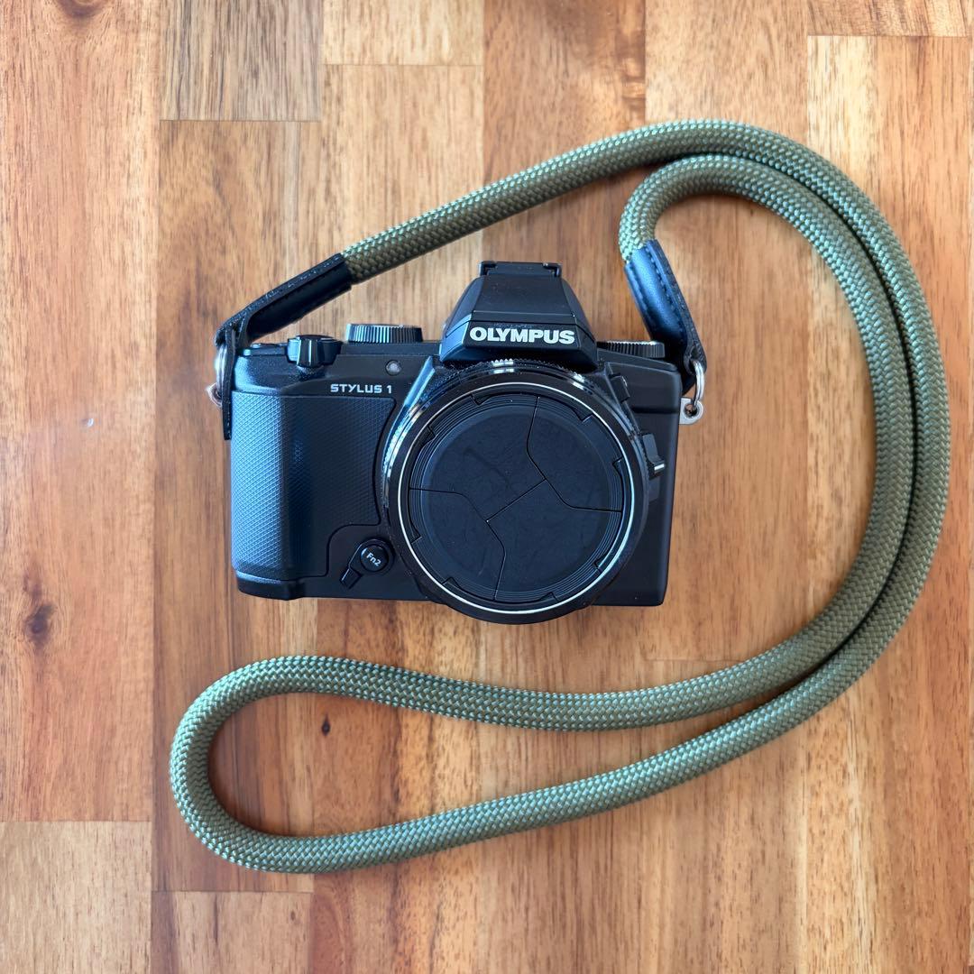 限定値引き【美品】OLYMPUS STYLUS1 F2.8 EVF コンデジ