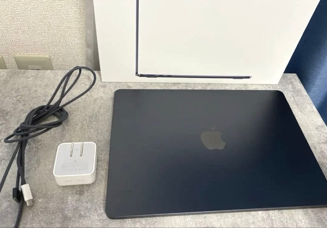 MacBook Air Ｍ４ミッドナイト 512GB 24メモリ