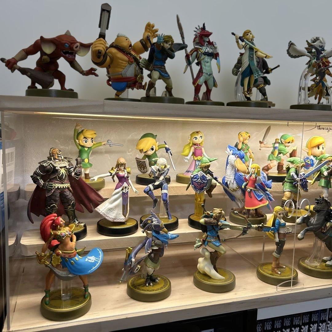 ゼルダの伝説 amiibo 全32体セット - メルカリ