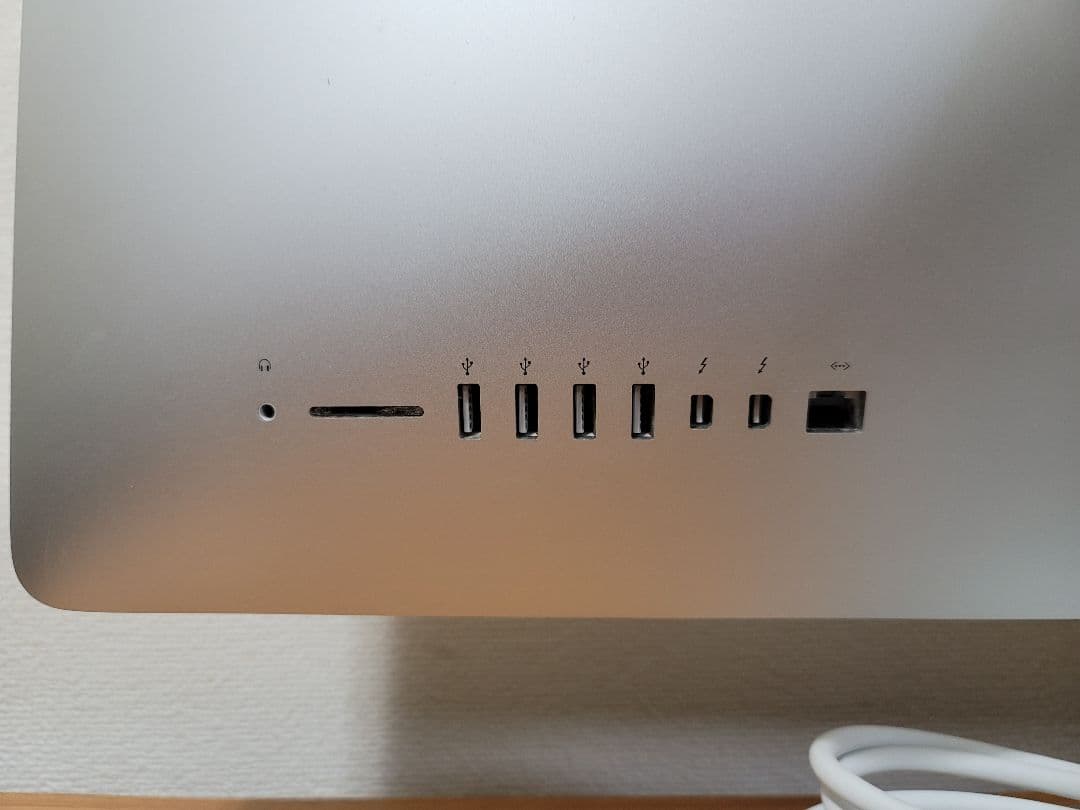 吉田ホアン　上位モデルiMac Retina 5K 27インチ i7