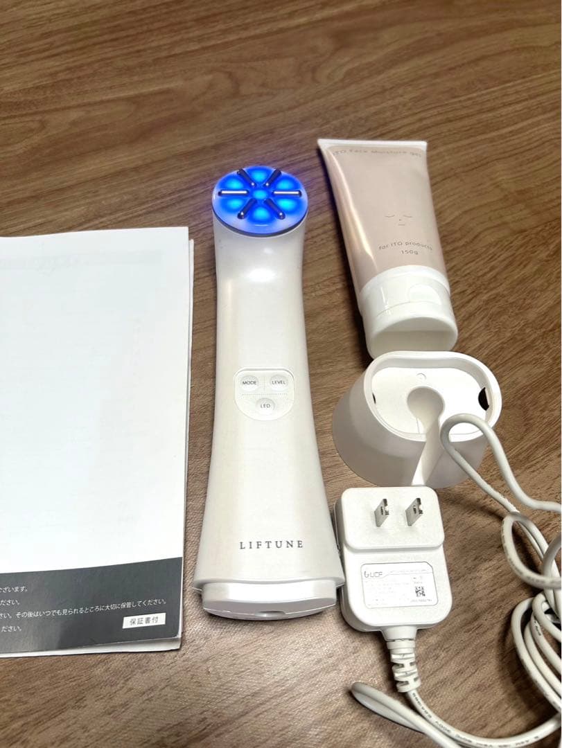 LIFTUNE 美顔器 LED機能付き