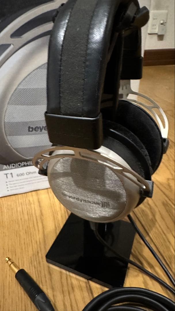 USED beyerdynamic T1 (1st gen) 元箱付き