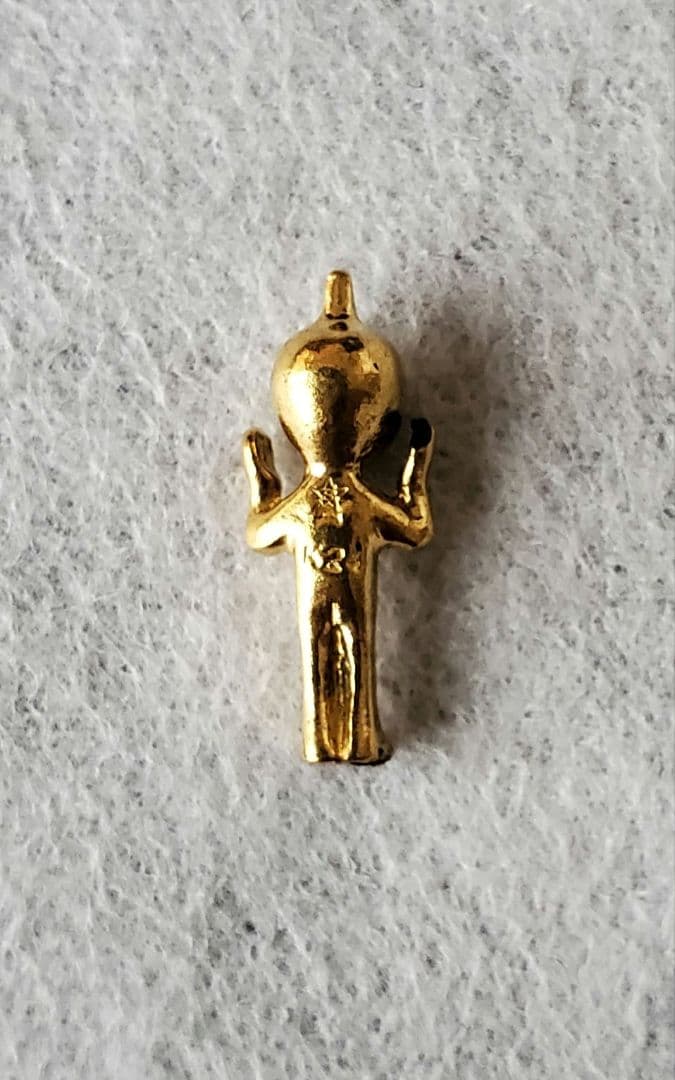 日清カップヌードル 純金K24 UFO 宇宙人 すごいぞU.Tフィギュア - メルカリ