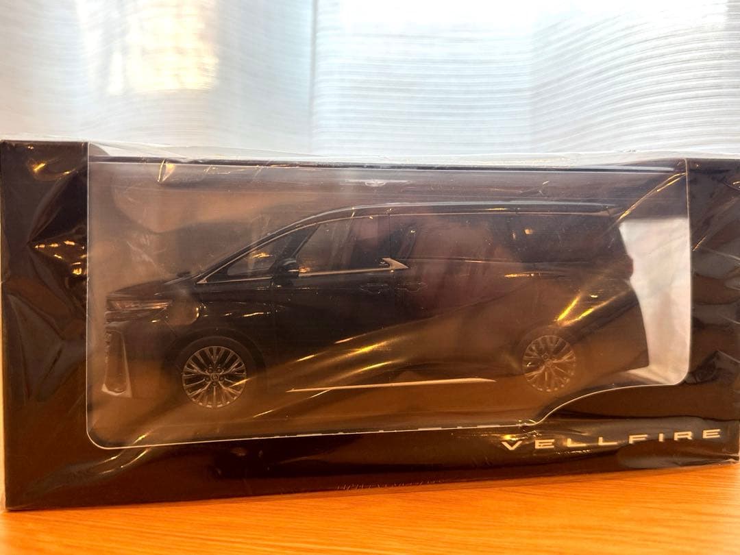 トヨタ 新型ヴェルファイア　1/30スケール ミニカー 購入者限定 非売品 Amazon | 1/30 ミニカー 新型ヴェルファイア 後期 VELLFIRE カラー