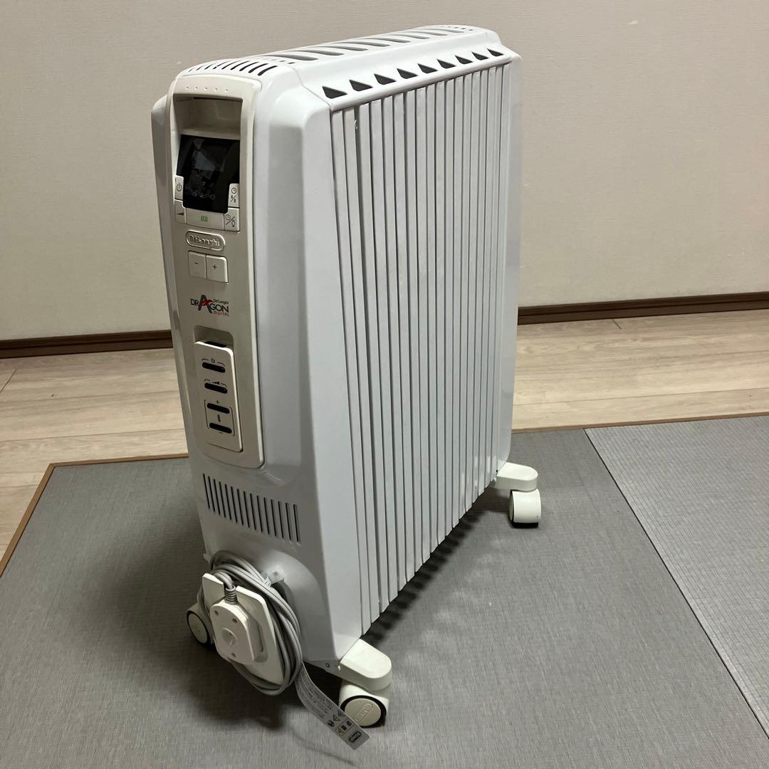 デロンギ　DeLongi  オイルヒーター　新品同様 デロンギ（DeLonghi） オイルヒーター 省エネ 速暖 ヴェルティカルド 8