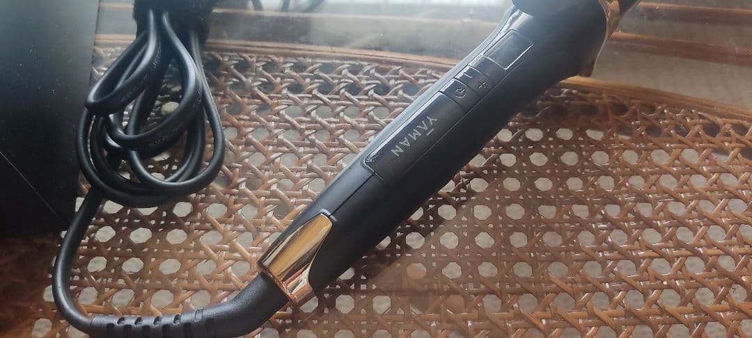 美品 YA-MAN カールヘアアイロン ブラック 収納ケース、説明書付き