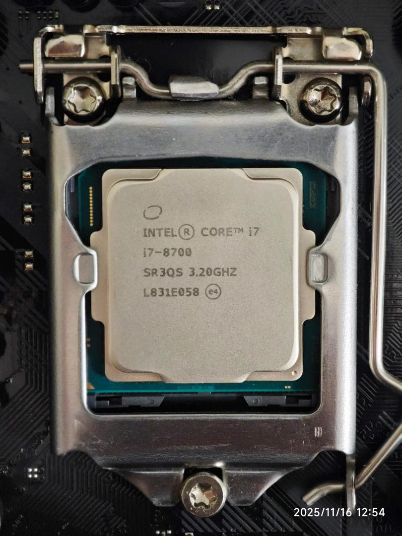 【3点セット】Core i7-8700 （マザーボード・クーラー付き）