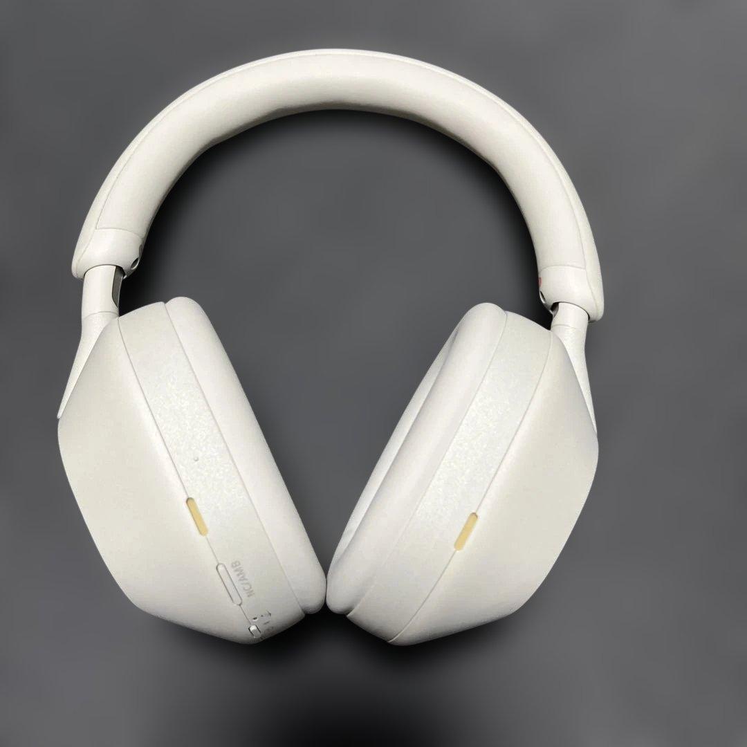 佐々木ゆう 　SONY WH-1000XM5 ヘッドホン