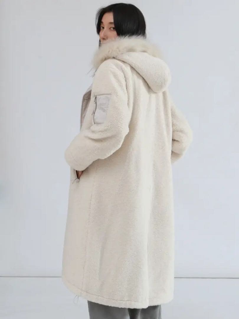 LASUD ファーボアコート アイボリー未使用品 サイズ9号 定価34000円