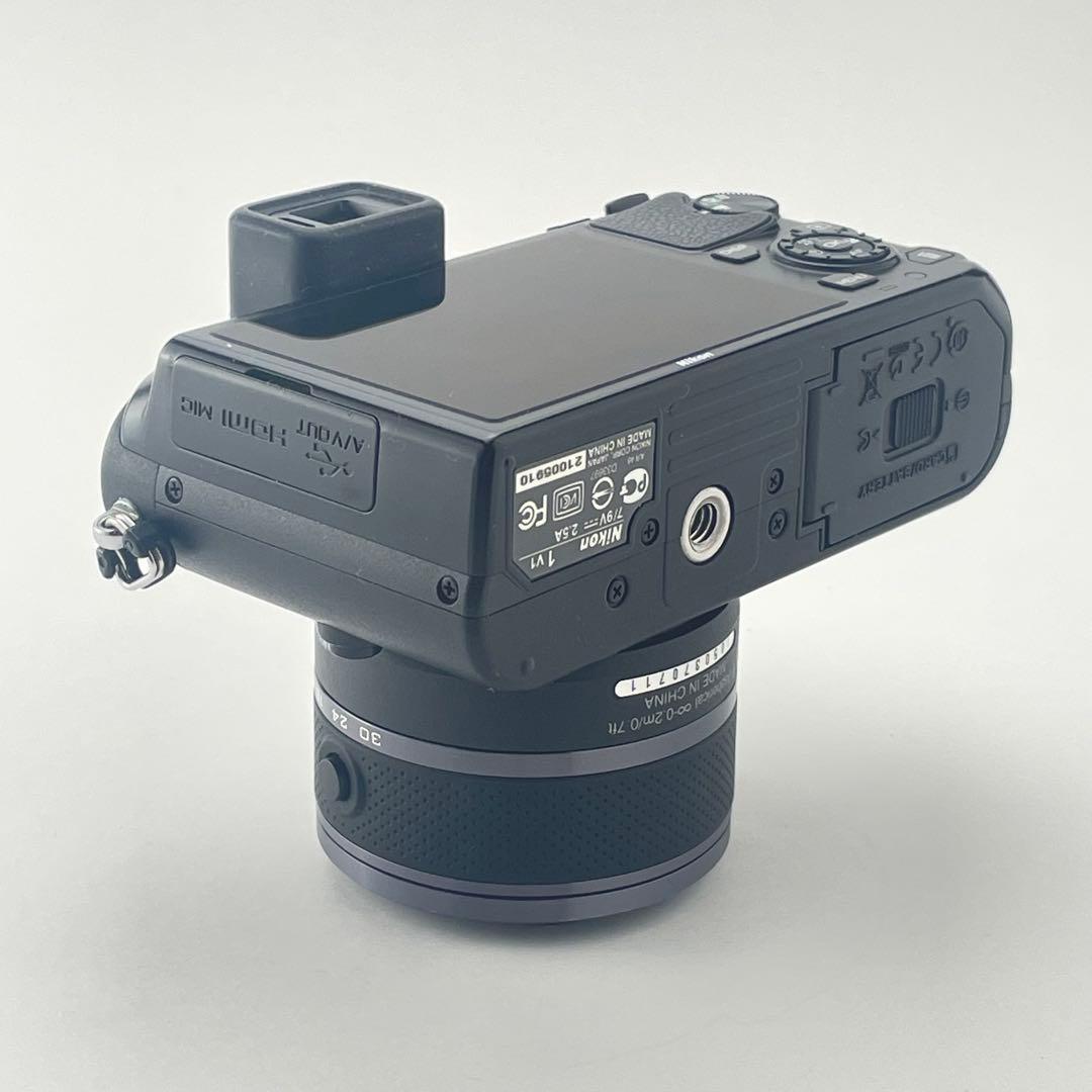 【ファインダー綺麗・返品保証】Nikon1 V1 ブラック 標準レンズキット