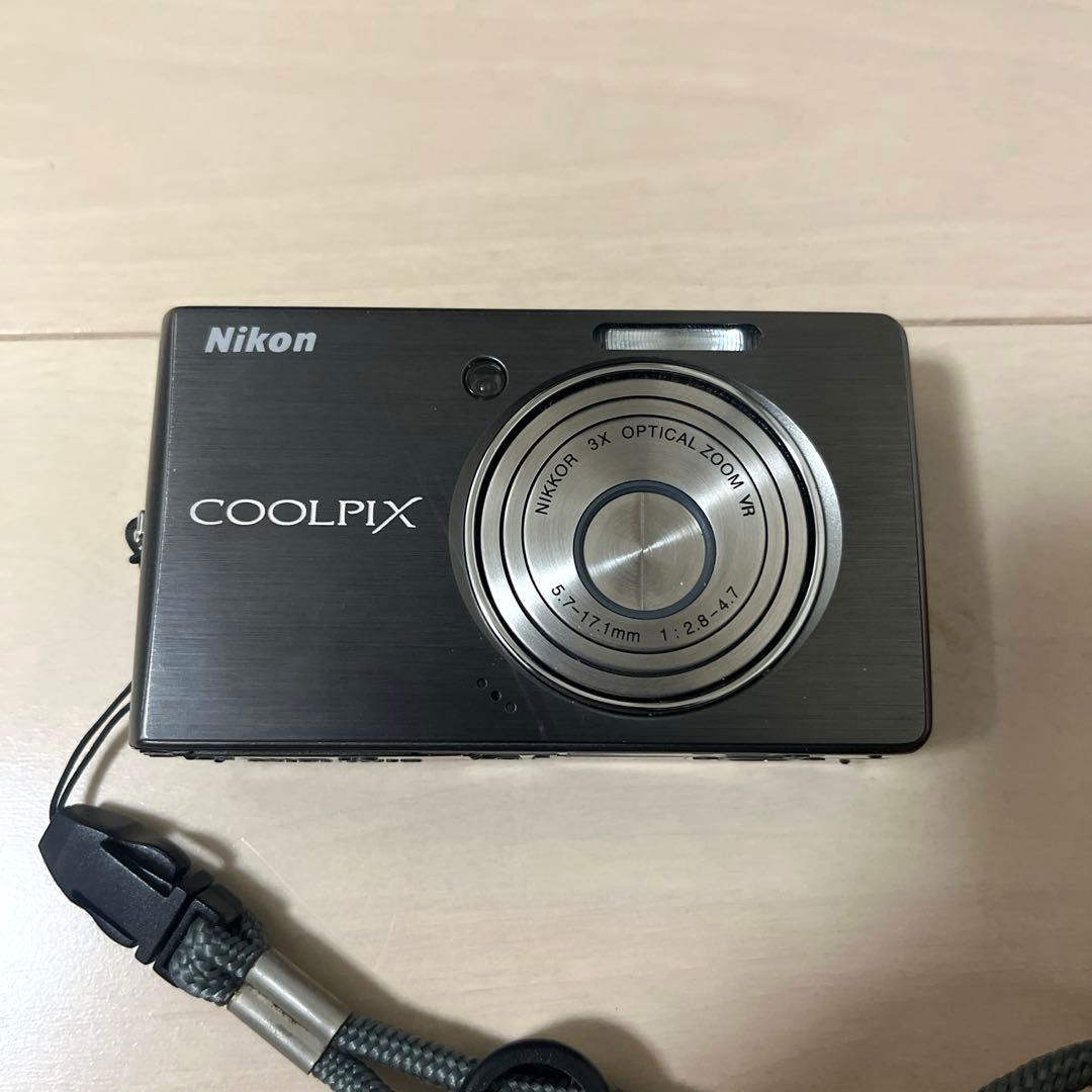 Nikon COOLPIX S500 コンパクトデジタルカメラ 充電器付き