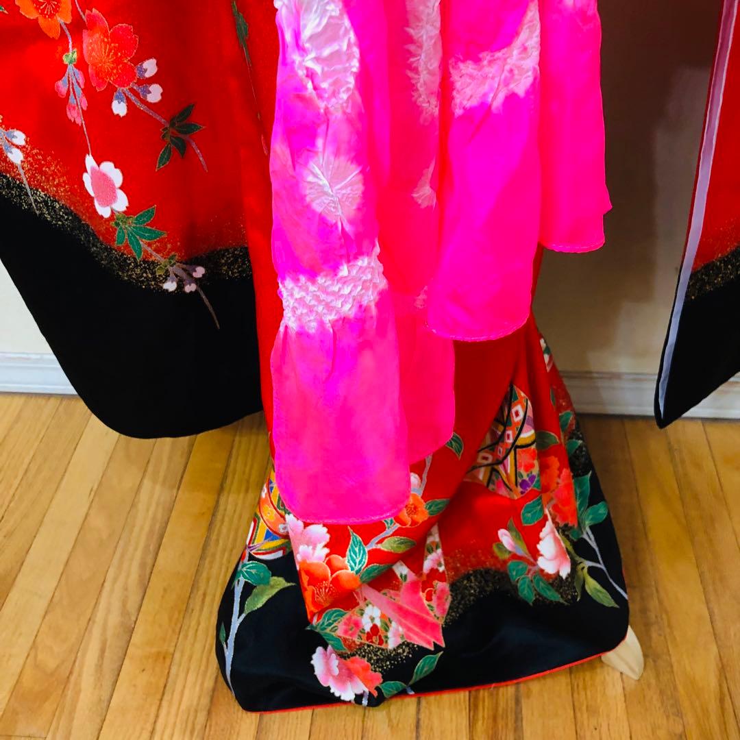 正絹七五三 女子着物 7歳‼️赤地可愛い手毬柄に桜金彩金箔煌びやか