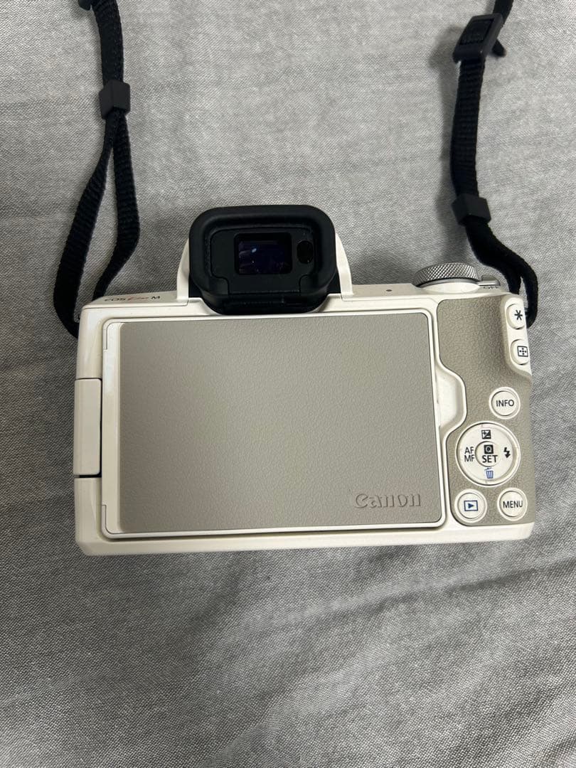 デジタルカメラ canon eos kiss m