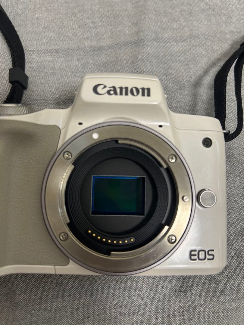 デジタルカメラ canon eos kiss m