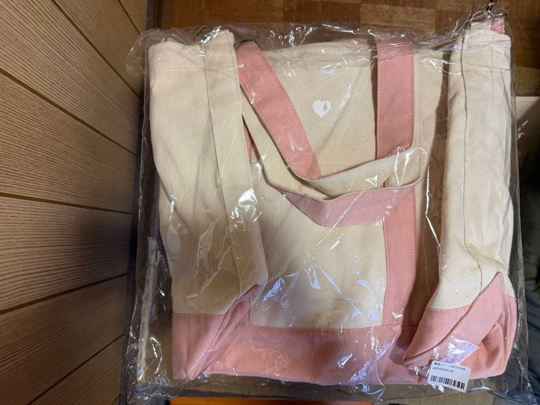 岩田剛典 GOD ONLY KNOWS トートバッグ ピンク - メルカリ