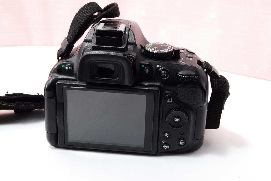 〓デジタル一眼レフカメラ〓ニコン Nikon D5200 ボディ