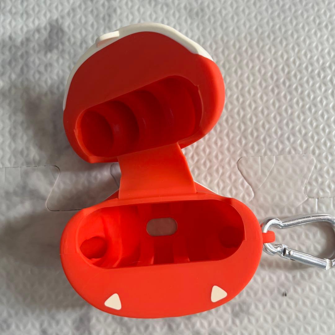 ホゲータ AirPods ダイカットケース - メルカリ