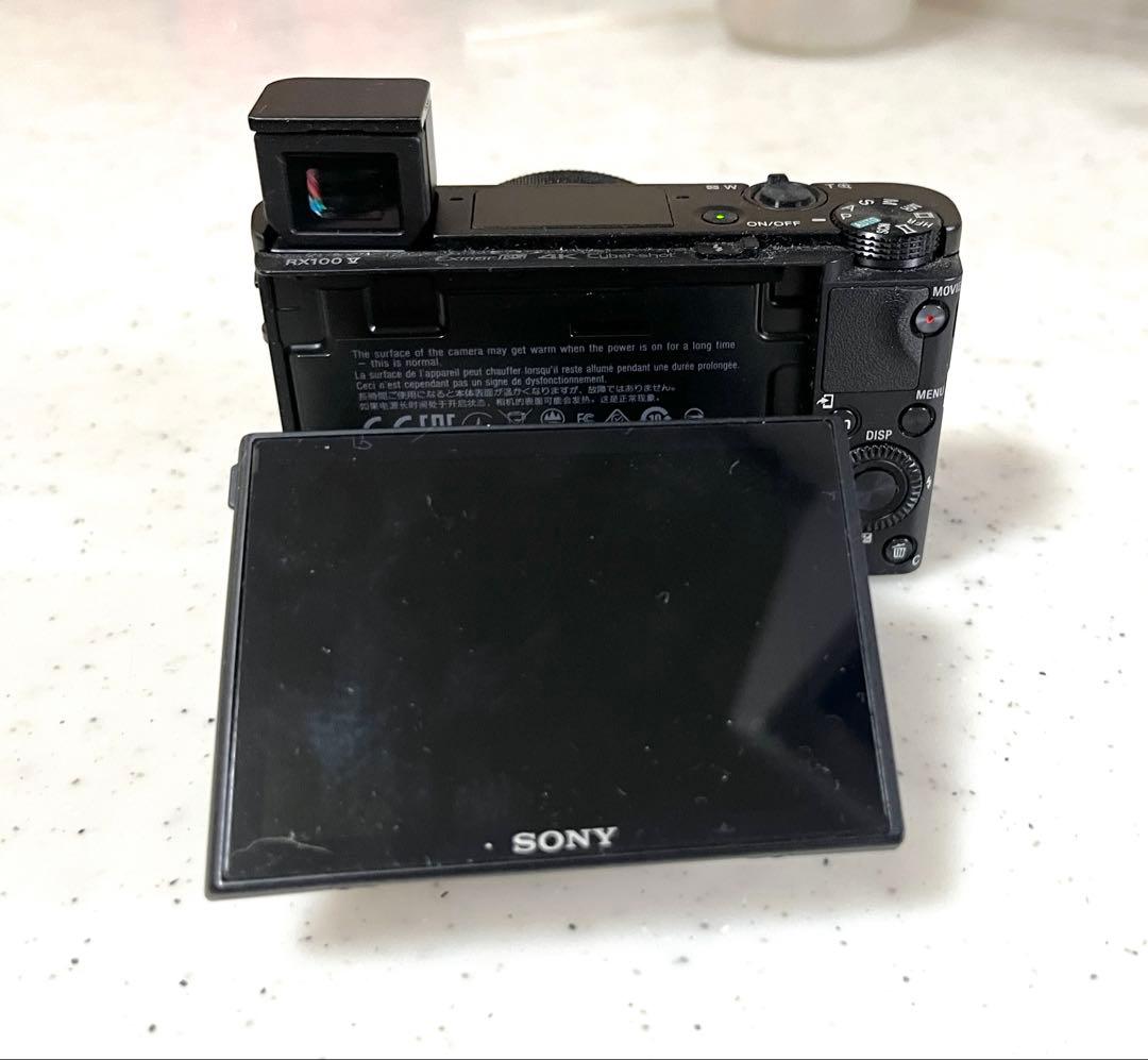 さく RX100M5A ソニー純正バッテリーチャージャーとガイド本付