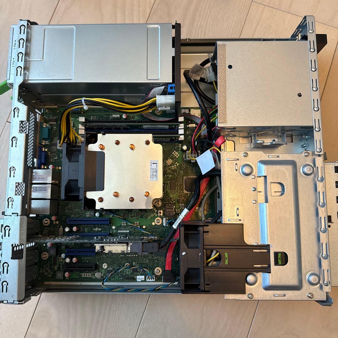 Fujitsu PRIMERGYサーバー TX1320 M4 冗長電源 KVM - メルカリ