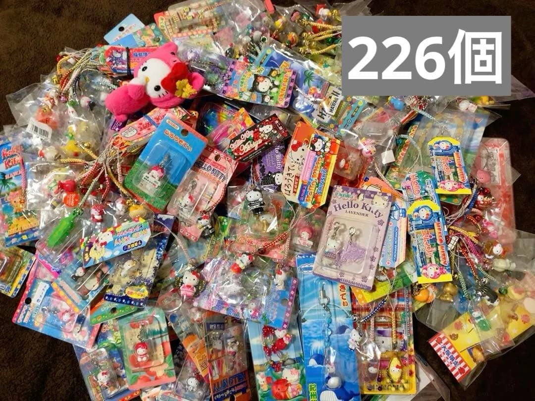 ご当地キティ 226個 嶽本野ばらゴスロリ/非売品コラボ/レア 根付