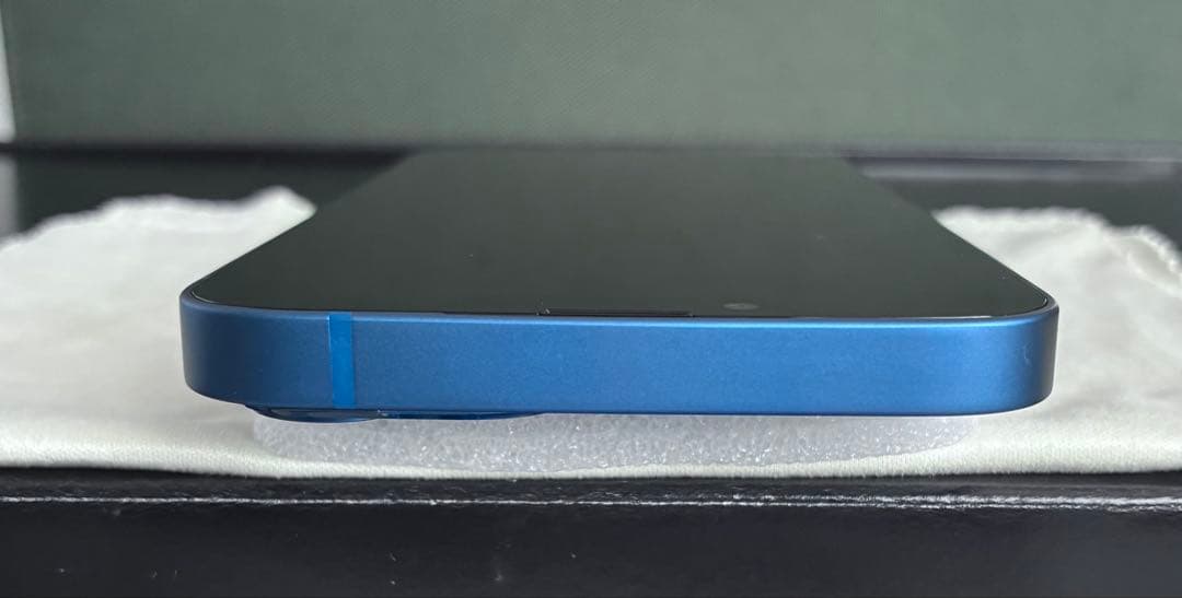 iPhone13 128gb SIMフリー 未使用に近い