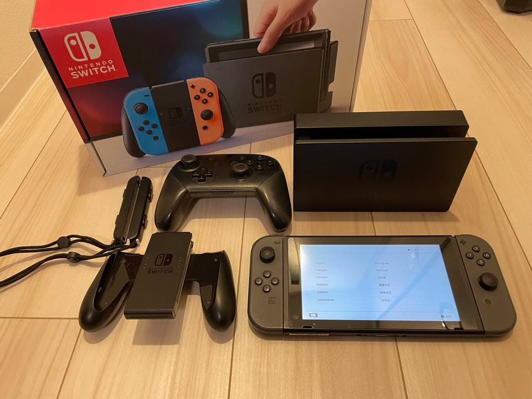 【動作不良あり】Nintendo Switch 本体＋Proコントローラー Amazon.co.jp: 【任天堂純正品】Nintendo Switch Proコントローラー