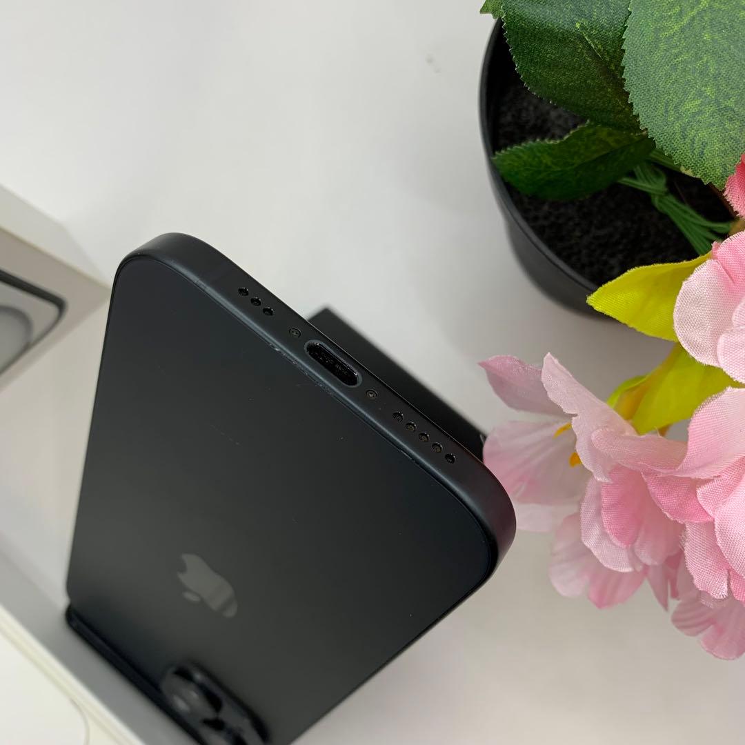 中古iPhone 15 128GB ブラック国内版SIMフリー