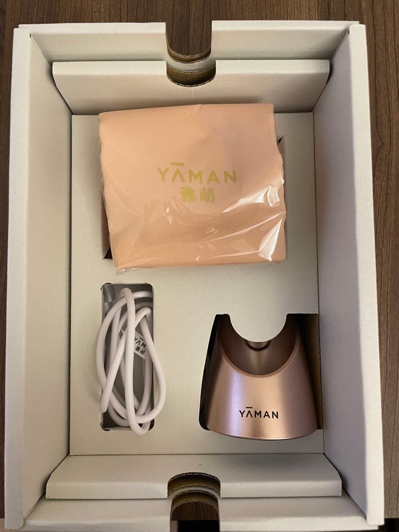 YA-MAN　ヤーマン　フォトプラスシャイニー　美顔器