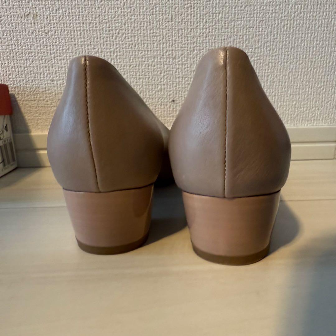 最終値下げ【未使用・長期保管品】サルバトーレフェラガモ パンプス ピンクベージュ