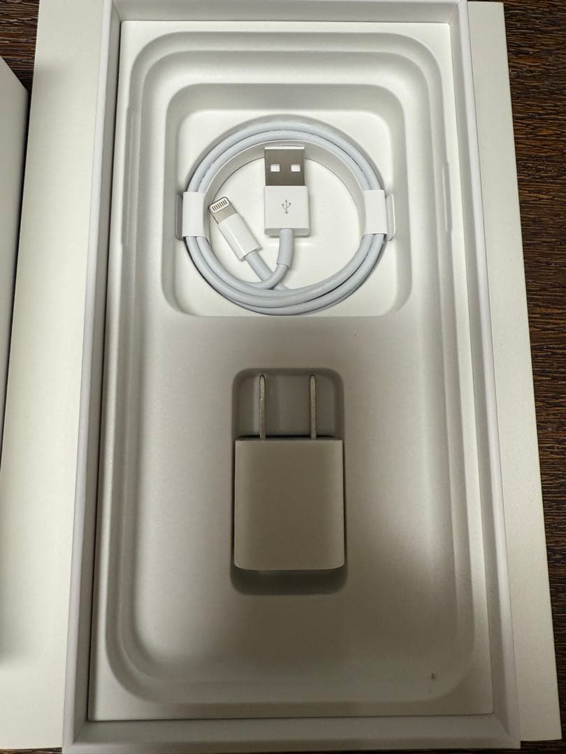 Apple iPhone XR 256GB ブラック　箱、付属品付き　ジャンク品