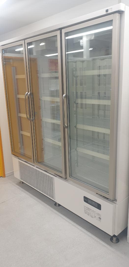 【値下げ】USF-180AT3 冷凍庫 ガラス扉付き