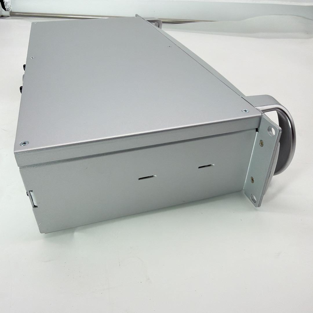 Behringer iNUKE nu1000dsp パワーアンプ