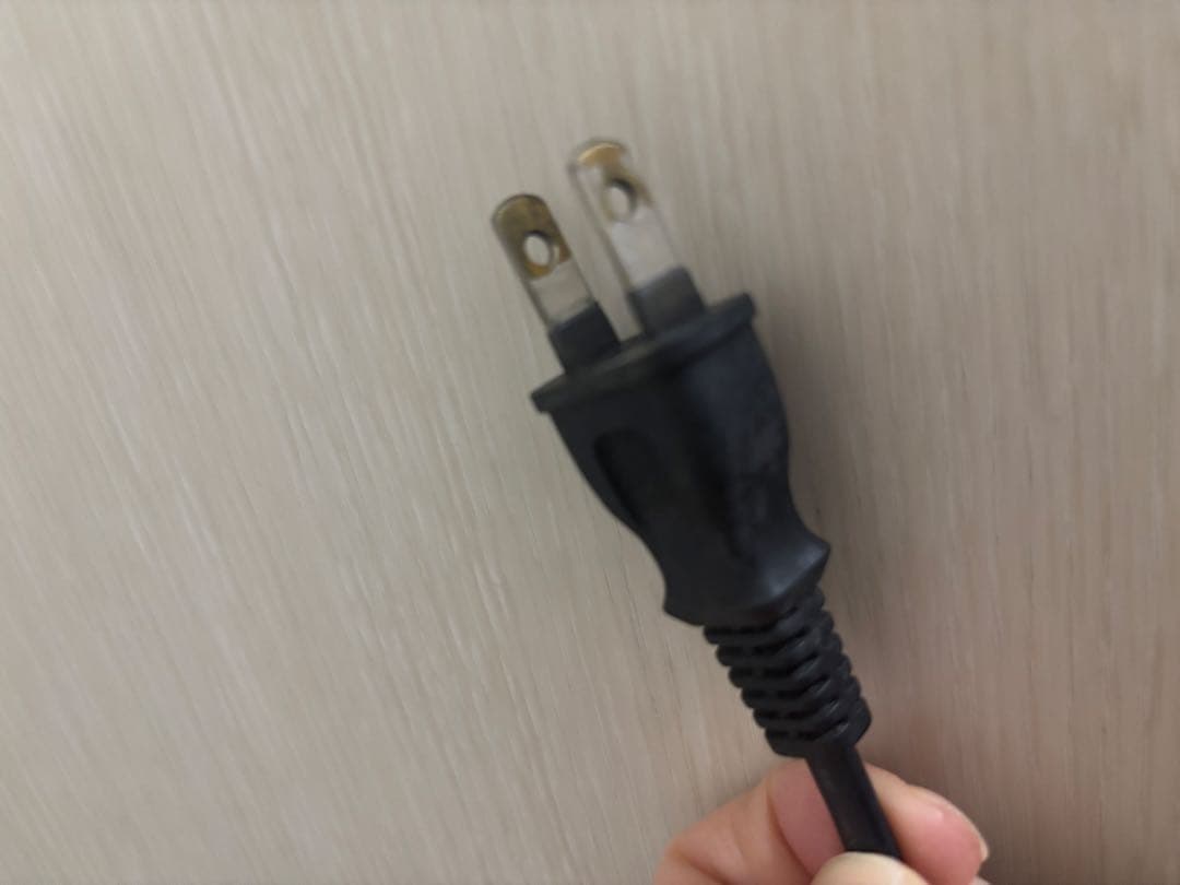 SHARP AQUOS テレビ　液晶テレビ　ポータブル　一人暮らし　20型　TV