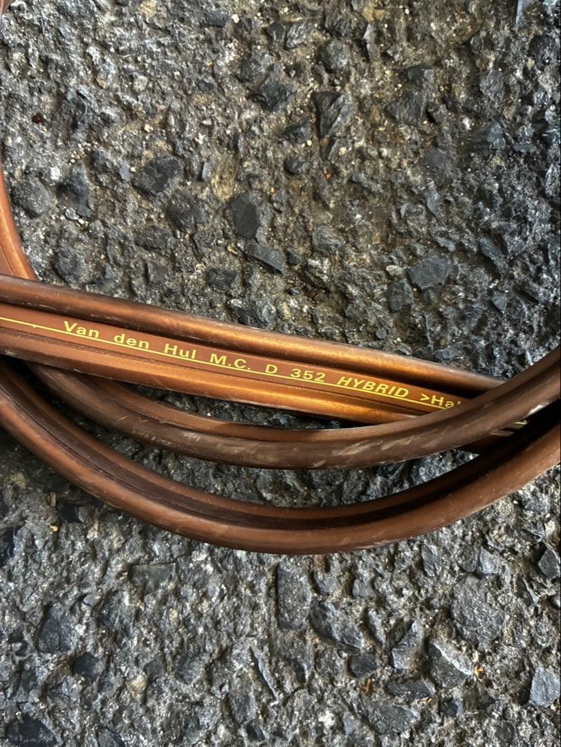 スピーカーコードVAN den HUL M.C.D352 HYBRID